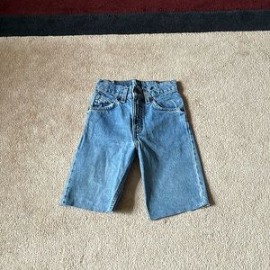 Kids cut off Levi’s 505 classes fit blue jeans, Sz. Slim 11, Fringe or Roll up
